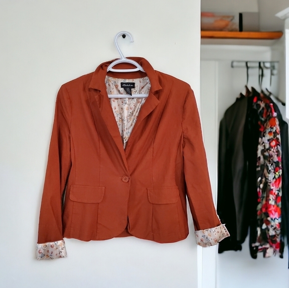 Ladies Brown Blazer Size Large - Picture 1 of 2